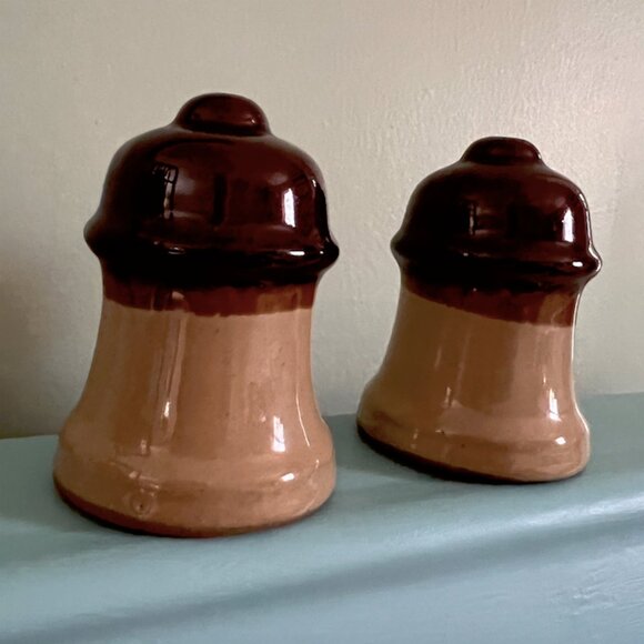 70s Pottery Salt & Pepper Shakers Warm Brown Earth Tone Ceramic - Picture 3 of 8